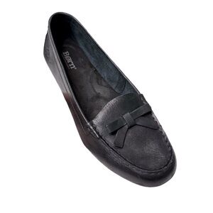 Born Gaelic Black Leather Driving Moccasins Loafer Style Bow Accents Size 8 NIB